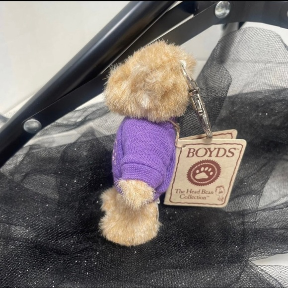 Vintage Retired Boyds Bear Mini Near Hugs plush bear 4” with key fob - Picture 4 of 11